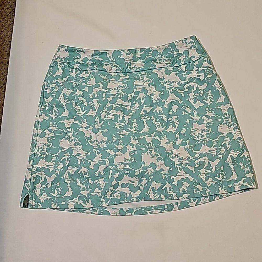 ADIDAS GOLF/TENNIS SKORT SIZE MEDIUM GREEN/WHITE